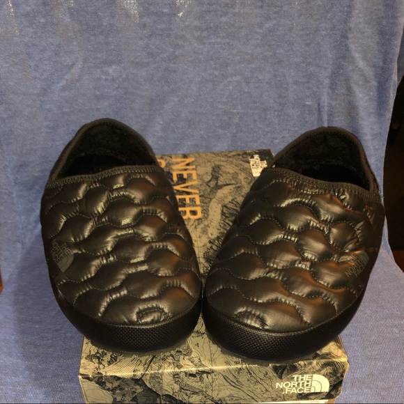 north face house shoes